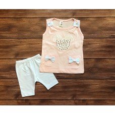 Костюм для дівчинки.